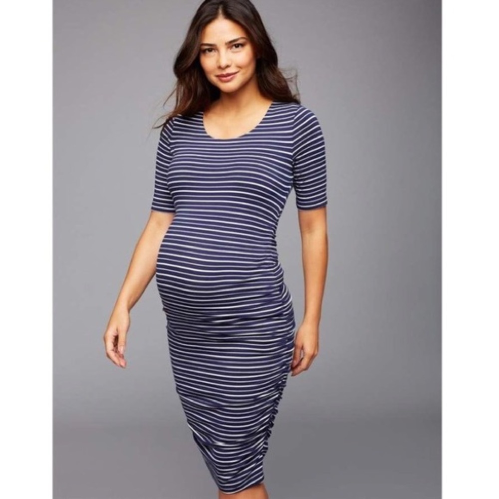 A Pea in the Pod Midi Dress. - Picture 1 of 7
